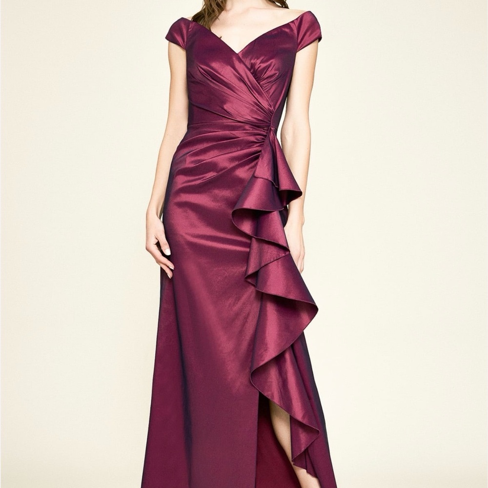 Tadashi Shoji Asymmetric VALERY OFF-THE-SHOULDER TAFFETA GOWN